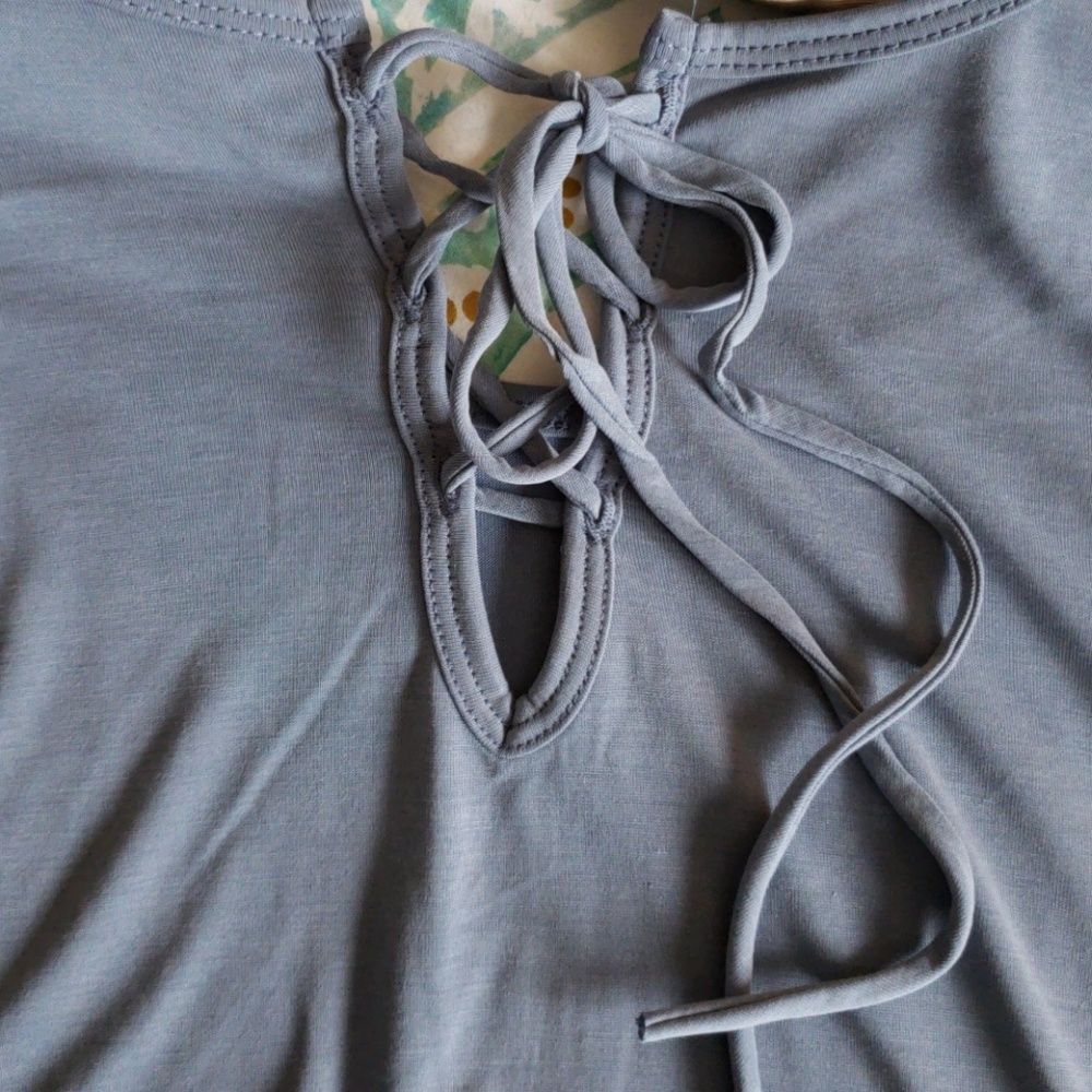 NWT, mote, Blue T Shirt Top, S, Modern Silhouette, Peplum, Lace up Back with Tie - Picture 5 of 6